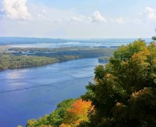 Driving The Great River Road in Autumn