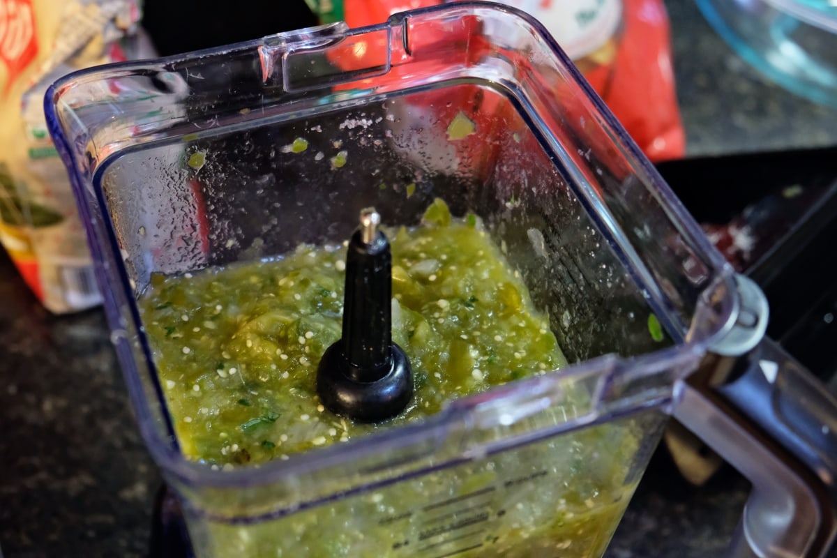 Blended green chile for tamales
